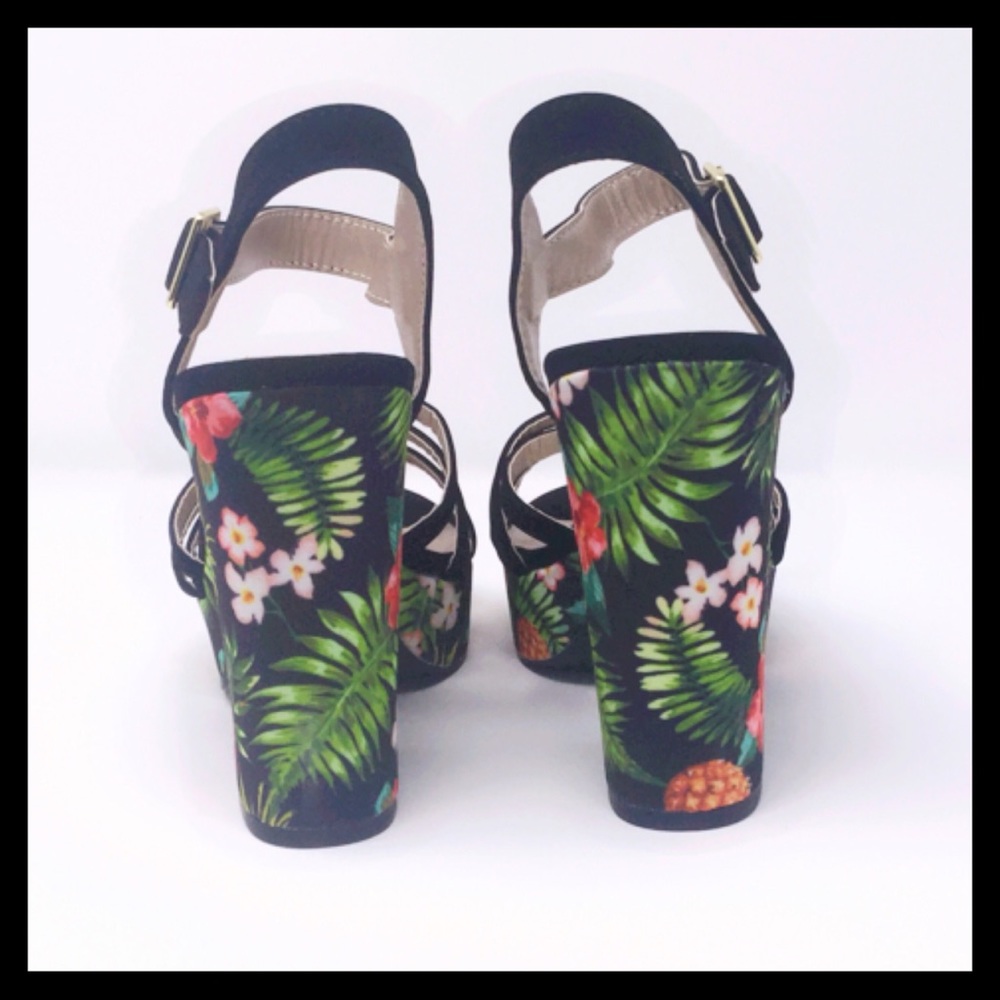 ❤️SIZE 8.5 Pineapple Print Platform Chunky Heels - Picture 5 of 6